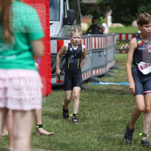 21.06.2026 - 29. Vierlanden-Triathlon Andreas Tolksdorf http://msf.ph/oto/9895267 21.06.2026 15:14:50 Ziel 1266, 1340, 1266, 1340 meine-sportfotos.de