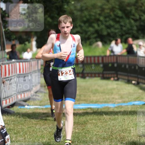 21.06.2026 - 29. Vierlanden-Triathlon Andreas Tolksdorf http://msf.ph/oto/9895276 21.06.2026 15:15:16 Ziel 1234, 1268, 1269, 1309, 1234, 1268, 1269, 1309 meine-sportfotos.de