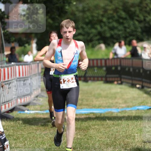 21.06.2026 - 29. Vierlanden-Triathlon Andreas Tolksdorf http://msf.ph/oto/9895277 21.06.2026 15:15:16 Ziel 1234, 1268, 1269, 1309, 1234, 1268, 1269, 1309 meine-sportfotos.de