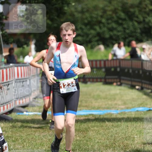21.06.2026 - 29. Vierlanden-Triathlon Andreas Tolksdorf http://msf.ph/oto/9895279 21.06.2026 15:15:16 Ziel 1234, 1268, 1269, 1309, 1234, 1268, 1269, 1309 meine-sportfotos.de
