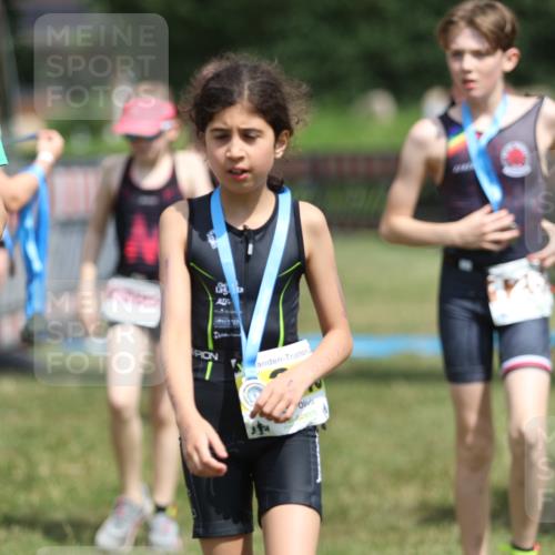 21.06.2026 - 29. Vierlanden-Triathlon Andreas Tolksdorf http://msf.ph/oto/9895312 21.06.2026 15:15:28 Ziel 1236, 1269, 1294, 1309, 1336, 1236, 1269, 1294, 1309, 1336 meine-sportfotos.de