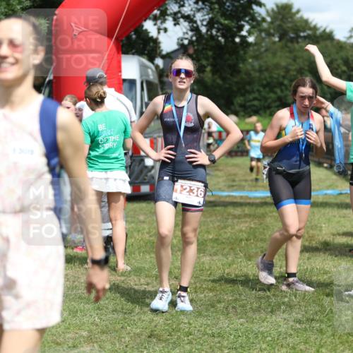 21.06.2026 - 29. Vierlanden-Triathlon Andreas Tolksdorf http://msf.ph/oto/9895327 21.06.2026 15:15:37 Ziel 1294, 1336, 1351, 1294, 1336, 1351 meine-sportfotos.de