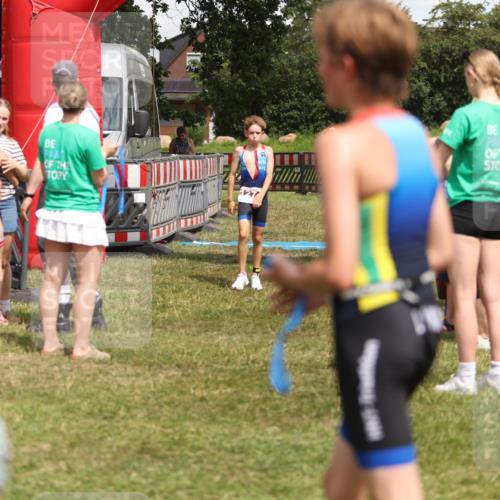 21.06.2026 - 29. Vierlanden-Triathlon Andreas Tolksdorf http://msf.ph/oto/9895361 21.06.2026 15:15:55 Ziel 1274, 1339, 1347, 1274, 1339, 1347 meine-sportfotos.de