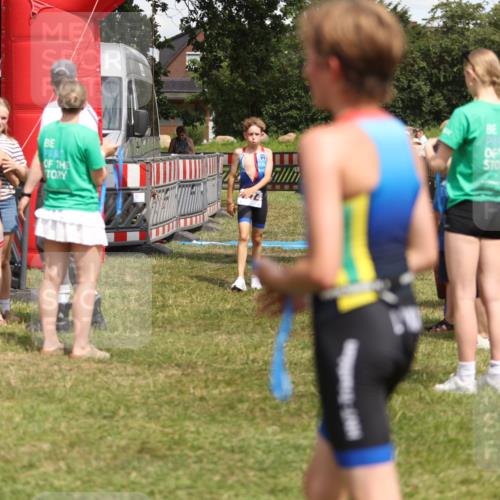 21.06.2026 - 29. Vierlanden-Triathlon Andreas Tolksdorf http://msf.ph/oto/9895362 21.06.2026 15:15:55 Ziel 1274, 1339, 1347, 1274, 1339, 1347 meine-sportfotos.de