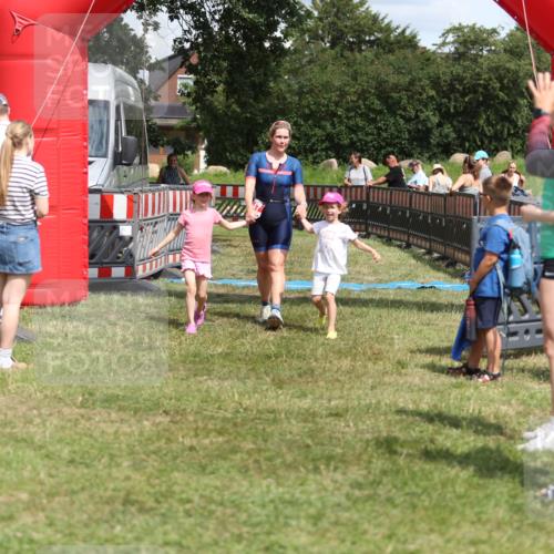 21.06.2026 - 29. Vierlanden-Triathlon Andreas Tolksdorf http://msf.ph/oto/9895378 21.06.2026 15:16:23 Ziel 247, 247 meine-sportfotos.de