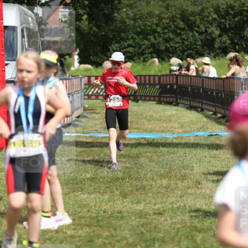 21.06.2026 - 29. Vierlanden-Triathlon Andreas Tolksdorf http://msf.ph/oto/9895388 21.06.2026 15:16:49 Ziel 1286, 1286 meine-sportfotos.de