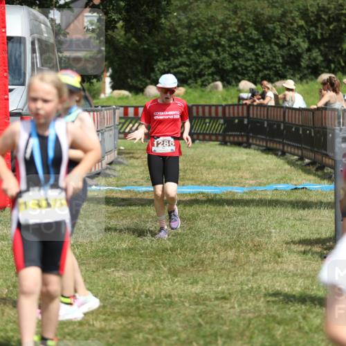 21.06.2026 - 29. Vierlanden-Triathlon Andreas Tolksdorf http://msf.ph/oto/9895391 21.06.2026 15:16:49 Ziel 1286, 1286 meine-sportfotos.de