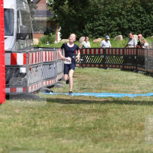 21.06.2026 - 29. Vierlanden-Triathlon Andreas Tolksdorf http://msf.ph/oto/9895404 21.06.2026 15:17:24 Ziel 1241, 1316, 1241, 1316 meine-sportfotos.de