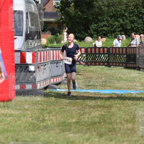21.06.2026 - 29. Vierlanden-Triathlon Andreas Tolksdorf http://msf.ph/oto/9895412 21.06.2026 15:17:24 Ziel 1241, 1316, 1241, 1316 meine-sportfotos.de