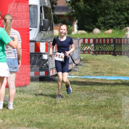 21.06.2026 - 29. Vierlanden-Triathlon Andreas Tolksdorf http://msf.ph/oto/9895420 21.06.2026 15:17:25 Ziel 1241, 1316, 1241, 1316 meine-sportfotos.de