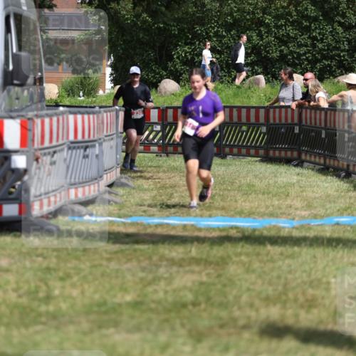 21.06.2026 - 29. Vierlanden-Triathlon Andreas Tolksdorf http://msf.ph/oto/9895426 21.06.2026 15:17:32 Ziel 230, 1316, 230, 1316 meine-sportfotos.de
