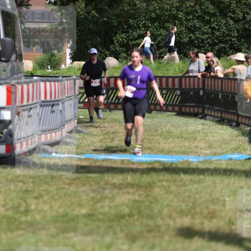 21.06.2026 - 29. Vierlanden-Triathlon Andreas Tolksdorf http://msf.ph/oto/9895433 21.06.2026 15:17:32 Ziel 230, 1316, 230, 1316 meine-sportfotos.de