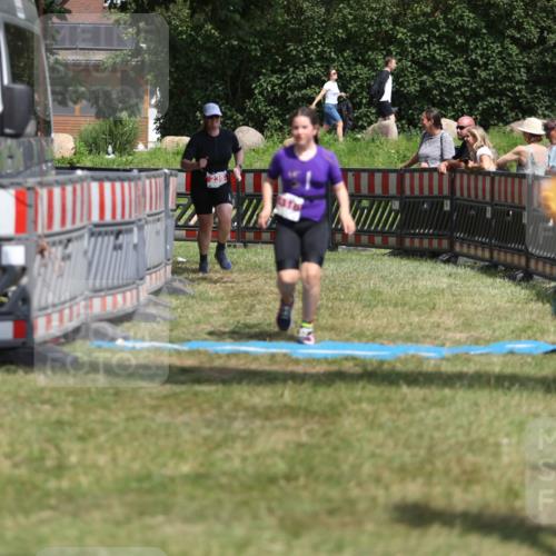 21.06.2026 - 29. Vierlanden-Triathlon Andreas Tolksdorf http://msf.ph/oto/9895434 21.06.2026 15:17:32 Ziel 230, 1316, 230, 1316 meine-sportfotos.de