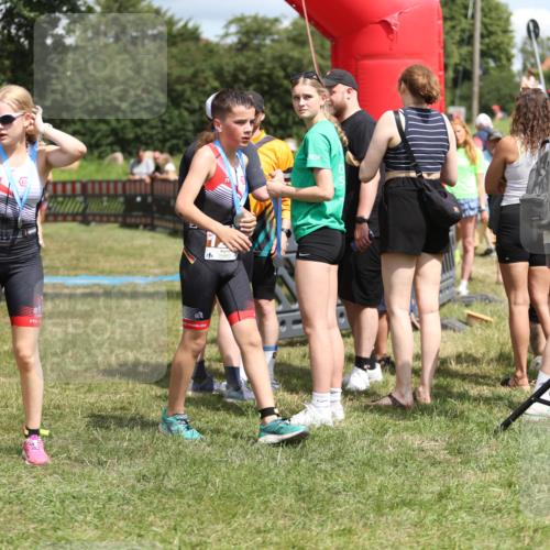 21.06.2026 - 29. Vierlanden-Triathlon Andreas Tolksdorf http://msf.ph/oto/9895489 21.06.2026 15:18:09 Ziel 1243, 1277, 1278, 1243, 1277, 1278 meine-sportfotos.de