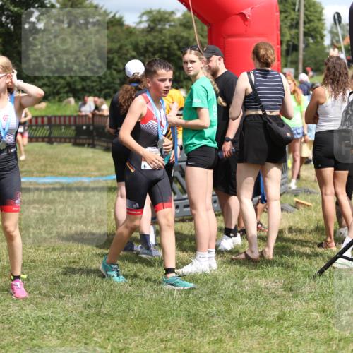 21.06.2026 - 29. Vierlanden-Triathlon Andreas Tolksdorf http://msf.ph/oto/9895491 21.06.2026 15:18:09 Ziel 1243, 1277, 1278, 1243, 1277, 1278 meine-sportfotos.de