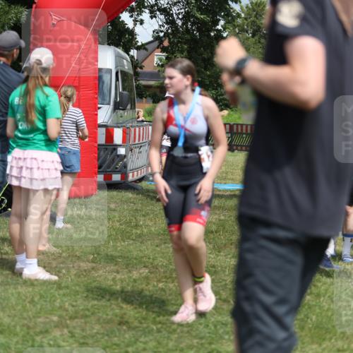 21.06.2026 - 29. Vierlanden-Triathlon Andreas Tolksdorf http://msf.ph/oto/9895493 21.06.2026 15:18:12 Ziel 1243, 1278, 1243, 1278 meine-sportfotos.de