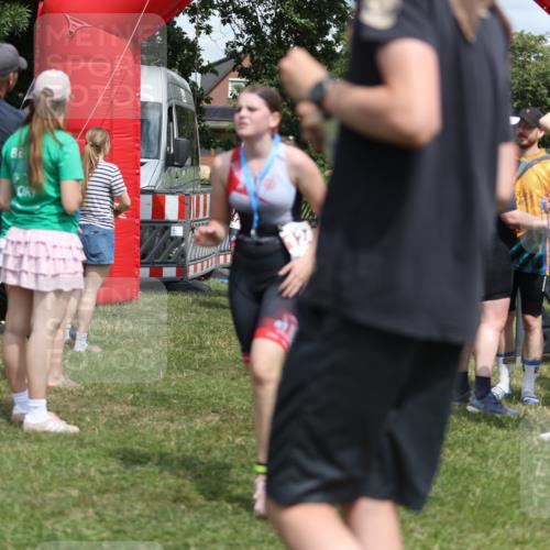 21.06.2026 - 29. Vierlanden-Triathlon Andreas Tolksdorf http://msf.ph/oto/9895496 21.06.2026 15:18:13 Ziel 1243, 1278, 1243, 1278 meine-sportfotos.de