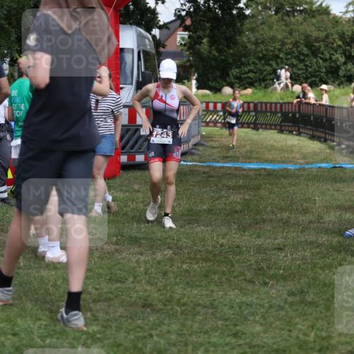 21.06.2026 - 29. Vierlanden-Triathlon Andreas Tolksdorf http://msf.ph/oto/9895502 21.06.2026 15:18:16 Ziel 1243, 1278, 1243, 1278 meine-sportfotos.de