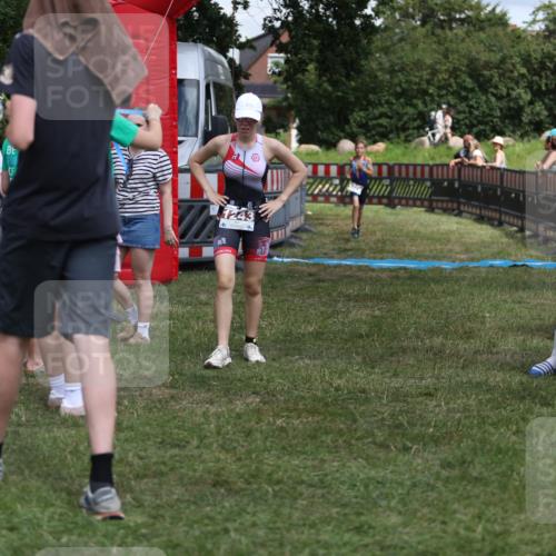 21.06.2026 - 29. Vierlanden-Triathlon Andreas Tolksdorf http://msf.ph/oto/9895506 21.06.2026 15:18:16 Ziel 1243, 1278, 1243, 1278 meine-sportfotos.de
