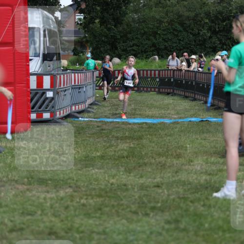 21.06.2026 - 29. Vierlanden-Triathlon Andreas Tolksdorf http://msf.ph/oto/9895550 21.06.2026 15:19:19 Ziel 1237, 1270, 1237, 1270 meine-sportfotos.de