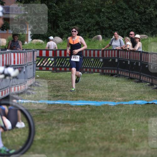 21.06.2026 - 29. Vierlanden-Triathlon Andreas Tolksdorf http://msf.ph/oto/9895562 21.06.2026 15:19:43 Ziel 1255, 1255 meine-sportfotos.de