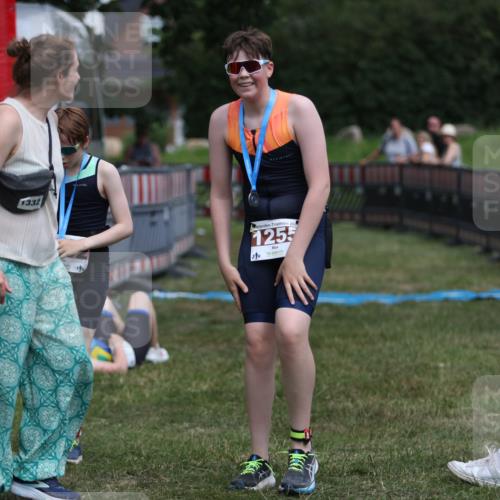 21.06.2026 - 29. Vierlanden-Triathlon Andreas Tolksdorf http://msf.ph/oto/9895578 21.06.2026 15:19:52 Ziel  meine-sportfotos.de