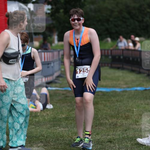 21.06.2026 - 29. Vierlanden-Triathlon Andreas Tolksdorf http://msf.ph/oto/9895579 21.06.2026 15:19:52 Ziel  meine-sportfotos.de