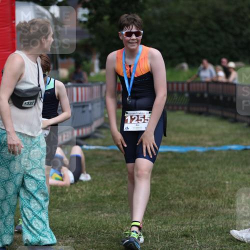21.06.2026 - 29. Vierlanden-Triathlon Andreas Tolksdorf http://msf.ph/oto/9895581 21.06.2026 15:19:52 Ziel  meine-sportfotos.de