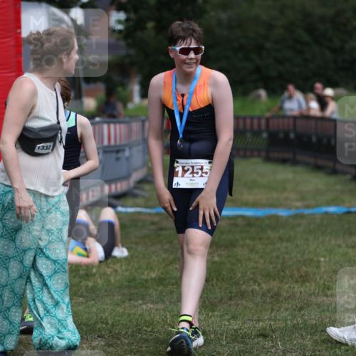 21.06.2026 - 29. Vierlanden-Triathlon Andreas Tolksdorf http://msf.ph/oto/9895582 21.06.2026 15:19:52 Ziel  meine-sportfotos.de