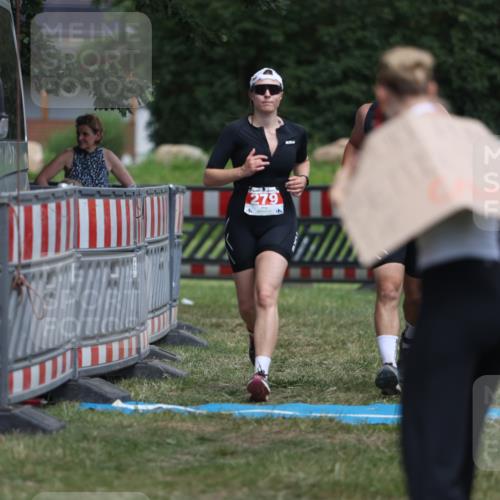 21.06.2026 - 29. Vierlanden-Triathlon Andreas Tolksdorf http://msf.ph/oto/9895594 21.06.2026 15:22:19 Ziel 105, 279, 105, 279 meine-sportfotos.de