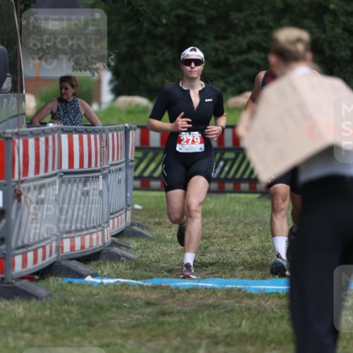 21.06.2026 - 29. Vierlanden-Triathlon Andreas Tolksdorf http://msf.ph/oto/9895595 21.06.2026 15:22:19 Ziel 105, 279, 105, 279 meine-sportfotos.de