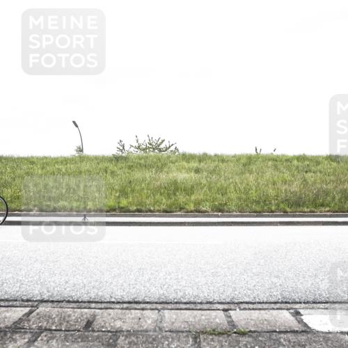 21.06.2026 - 29. Vierlanden-Triathlon H.Heesch http://msf.ph/oto/9895666 21.06.2026 09:53:50 Radfahren 72, 78, 106, 112, 136, 210, 257, 266 meine-sportfotos.de