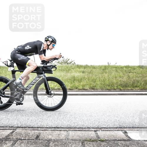 21.06.2026 - 29. Vierlanden-Triathlon H.Heesch http://msf.ph/oto/9895667 21.06.2026 09:54:17 Radfahren 21, 27, 164, 294 meine-sportfotos.de