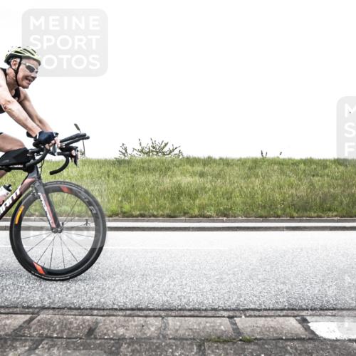 21.06.2026 - 29. Vierlanden-Triathlon H.Heesch http://msf.ph/oto/9895680 21.06.2026 10:00:10 Radfahren 217, 380 meine-sportfotos.de