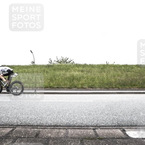 21.06.2026 - 29. Vierlanden-Triathlon H.Heesch http://msf.ph/oto/9895711 21.06.2026 10:05:20 Radfahren 249, 275, 289 meine-sportfotos.de