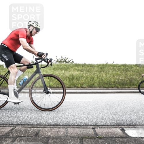 21.06.2026 - 29. Vierlanden-Triathlon H.Heesch http://msf.ph/oto/9895738 21.06.2026 10:17:33 Radfahren 58, 77, 107, 116, 210, 211, 419, 445, 452 meine-sportfotos.de