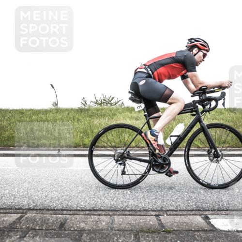 21.06.2026 - 29. Vierlanden-Triathlon H.Heesch http://msf.ph/oto/9895759 21.06.2026 10:19:29 Radfahren 171, 184, 242 meine-sportfotos.de