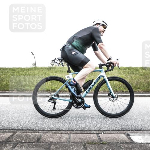 21.06.2026 - 29. Vierlanden-Triathlon H.Heesch http://msf.ph/oto/9895762 21.06.2026 10:19:39 Radfahren 403, 455 meine-sportfotos.de