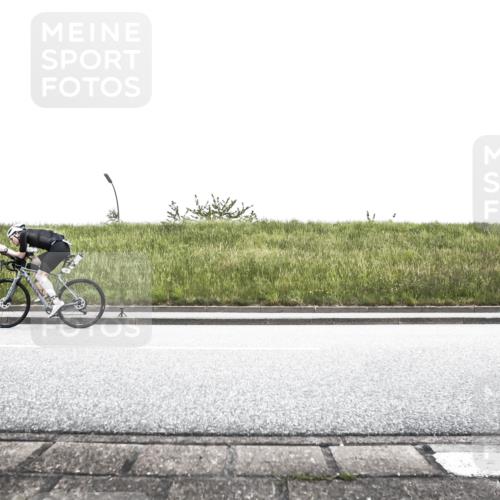 21.06.2026 - 29. Vierlanden-Triathlon H.Heesch http://msf.ph/oto/9895770 21.06.2026 10:20:07 Radfahren 16, 22, 79, 113, 244, 412, 432 meine-sportfotos.de