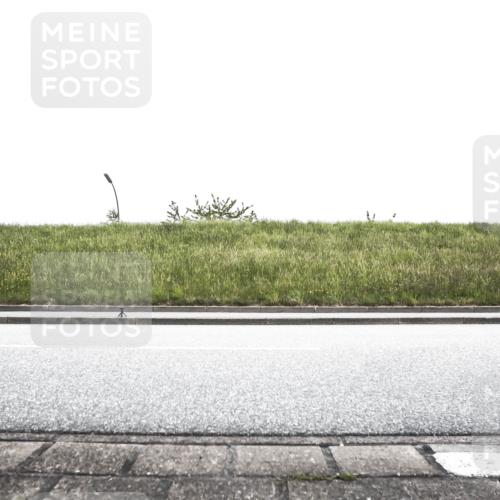 21.06.2026 - 29. Vierlanden-Triathlon H.Heesch http://msf.ph/oto/9895778 21.06.2026 10:20:30 Radfahren 176, 364, 435 meine-sportfotos.de