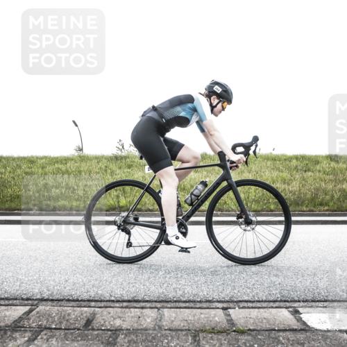 21.06.2026 - 29. Vierlanden-Triathlon H.Heesch http://msf.ph/oto/9895830 21.06.2026 10:47:19 Radfahren 264, 470 meine-sportfotos.de