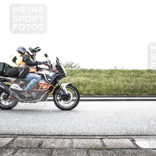 21.06.2026 - 29. Vierlanden-Triathlon H.Heesch http://msf.ph/oto/9895843 21.06.2026 10:48:30 Radfahren 124, 210, 225, 369, 475, 477, 1354 meine-sportfotos.de
