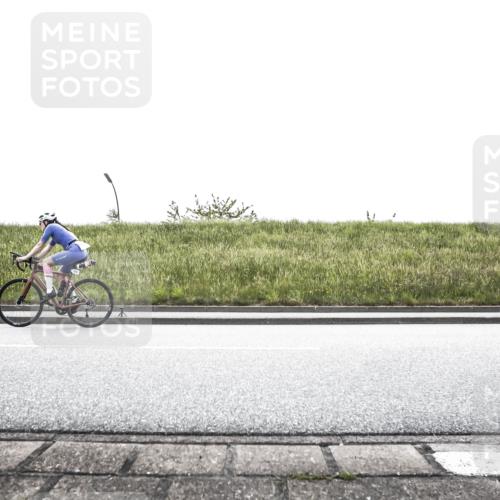 21.06.2026 - 29. Vierlanden-Triathlon H.Heesch http://msf.ph/oto/9895849 21.06.2026 10:48:46 Radfahren 49, 171, 270 meine-sportfotos.de
