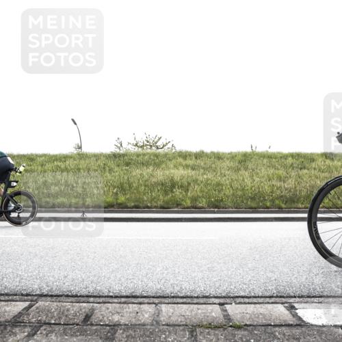 21.06.2026 - 29. Vierlanden-Triathlon H.Heesch http://msf.ph/oto/9895852 21.06.2026 10:48:54 Radfahren 49, 179, 400 meine-sportfotos.de