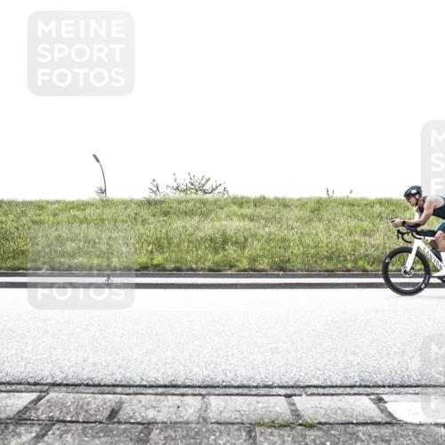 21.06.2026 - 29. Vierlanden-Triathlon H.Heesch http://msf.ph/oto/9895867 21.06.2026 10:49:57 Radfahren 69, 76, 77, 107, 148, 184 meine-sportfotos.de