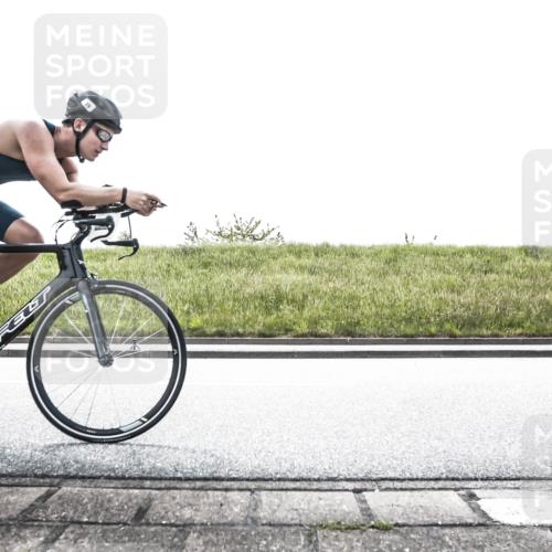 21.06.2026 - 29. Vierlanden-Triathlon H.Heesch http://msf.ph/oto/9895871 21.06.2026 10:50:05 Radfahren 39, 77, 148, 418 meine-sportfotos.de