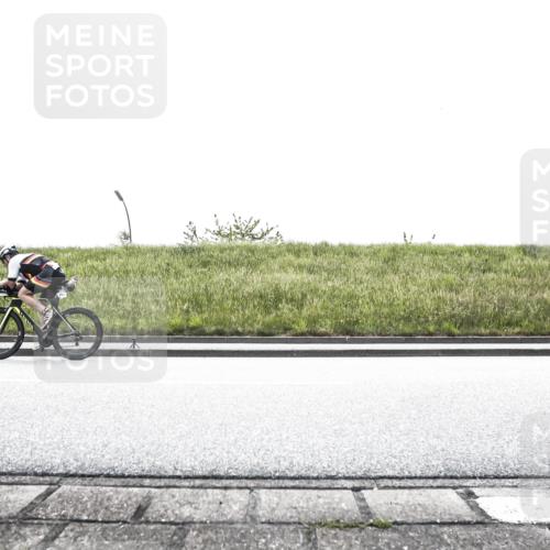 21.06.2026 - 29. Vierlanden-Triathlon H.Heesch http://msf.ph/oto/9895875 21.06.2026 10:50:49 Radfahren 120, 126, 195, 211, 403 meine-sportfotos.de