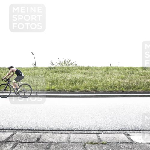 21.06.2026 - 29. Vierlanden-Triathlon H.Heesch http://msf.ph/oto/9895885 21.06.2026 10:51:18 Radfahren 63, 295, 401, 423, 438, 480, 549, 564, 602 meine-sportfotos.de