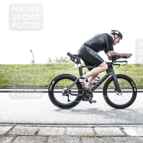 21.06.2026 - 29. Vierlanden-Triathlon H.Heesch http://msf.ph/oto/9895895 21.06.2026 10:51:34 Radfahren 5, 86, 90, 427, 444, 478 meine-sportfotos.de