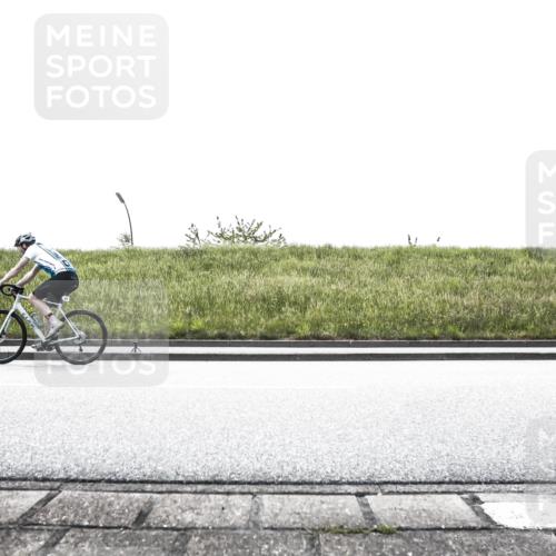 21.06.2026 - 29. Vierlanden-Triathlon H.Heesch http://msf.ph/oto/9895927 21.06.2026 10:52:58 Radfahren 121, 261, 577, 625 meine-sportfotos.de